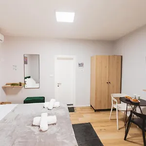 New Near New Bazaar - Center Appartamento